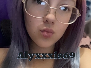 Alyxxxis69