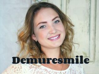 Demuresmile