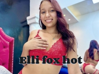 Elli_fox_hot