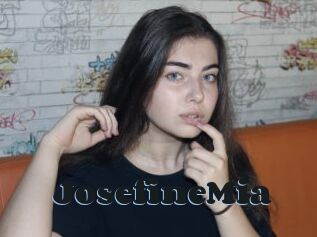 JosefineMia