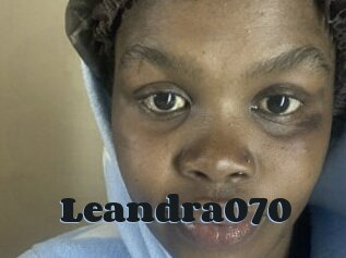 Leandra070