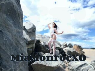 MiaMonroeXO