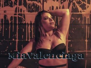 MiaValenciaga