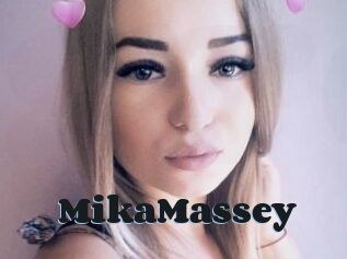 MikaMassey Grosse cochonne