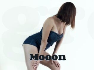 Mooon