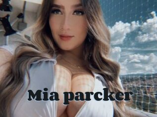 Mia_parcker