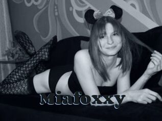 Miafoxxy