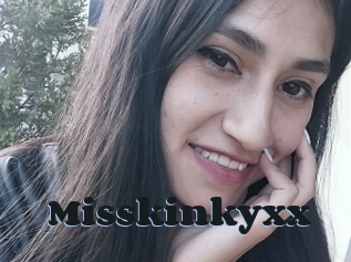 Misskinkyxx