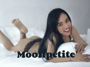 Moonpetite