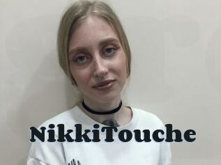 NikkiTouche