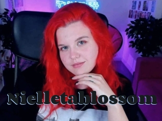 Nielletablossom