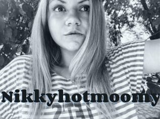 Nikkyhotmoomy